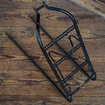 Gepäckträger, orig. 50er Jahre,gebraucht mit Gebrauchsspuren s. Bilder, Breite 14cm, Höhe c.a. 36,5cm 