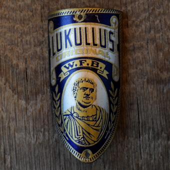 Steuerkopfschild LUKULLUS, 30er Jahre, Originalschild aus Sammlungsbestand 