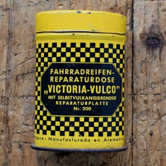 Flickzeug Blechdose "VICTORIA-VULCO" orig. 50er Jahre, 68 x 49 x 25 mm, ohne Inhalt 