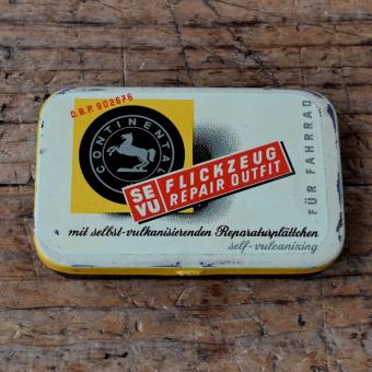 Flickzeug Blechdose "CONTINENTAL" orig. 50er Jahre, 78 x 50 x 15 mm, ohne Inhalt 