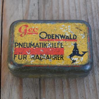 Flickzeug Blechdose "GEO ODENWALD" orig. 30 er Jahre, 67 x 46 x 22 mm, ohne Inhalt 