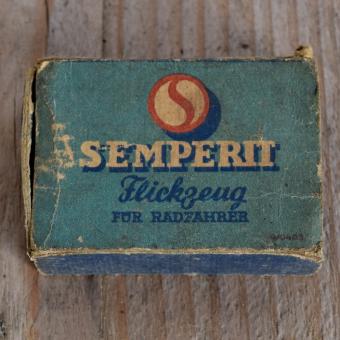 Flickzeug Pappdose "SEMPERIT" orig. 50er Jahre, 62 x 42 x 20 mm, ohne Inhalt 