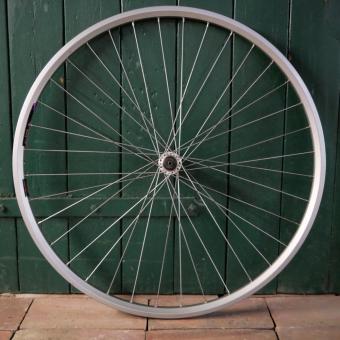 Laufrad vorn, 28 Zoll (622mm), Alu-Hohlkammerfelge, "Shimano"-Nabe, alte Neuware  