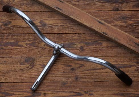 Fahrradlenker mit Vorbau für Sportrad, 50er J., verchromt, gebr. 