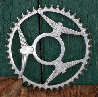 Kettenblatt ADLER, 50er J., 1/2 Zoll, verchromt, zum Aufpressen, Aufnahme-Durchmesser 53mm, 44 Zähne, gebr. 