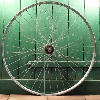 Laufrad hinten, 28 Zoll (635mm), Westwood chrom "Raleigh", Breite ca. 37mm, Sturmey Archer 3-Gang  