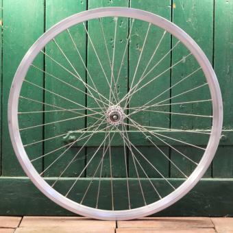 Vorderrad, 26 Zoll (559), Alu, Hohlkammerfelge, Nabe Alu, Vollachse, NOS 