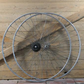 Laufradsatz für Schlauchbereifung 27 Zoll (630), 1950er/60er J., für Rennrad, GRÜNERT-Felge, F.B.-Naben, gebr. 