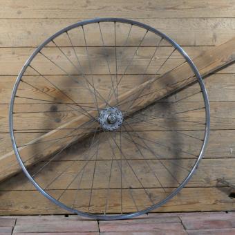 Vorderrad mit DEA Chrom-Felge 28 Zoll (622), 1970er/80er J.,  Normandie-Nabe, gebr. 