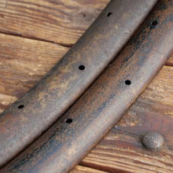 Wulstfelgensatz 28 Zoll (635), 10er-30er J., überstrichen, gebr. 