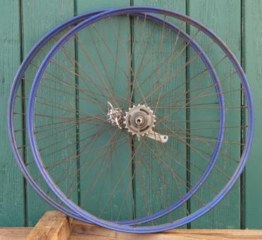 Laufradsatz 26 Zoll (559) für Drahtbereifung, 50er J., Hinterrad mit Torpedo 3-Gang Mod. 55, gebr. 