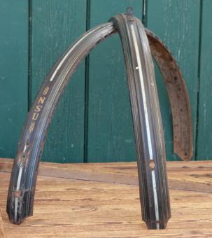 Schutzbleche Satz NSU, 28 Zoll, Damenausführung, 50er J., schwarz, Linien weiß/grün/gold, gebr. 