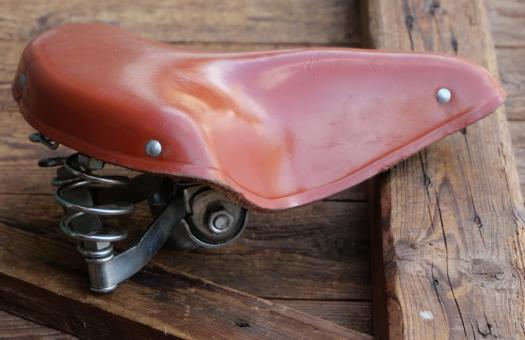 Sattel IFA, Herren, Leder, orangebraun, Gestell verchromt, original DDR 60er-80er Jahre, gebr. 