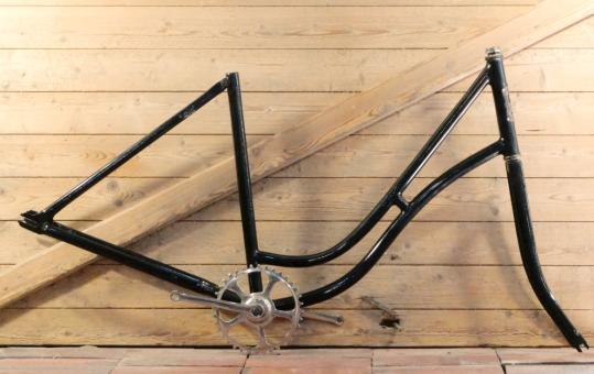 Fahrradrahmen KURIER/H. Schulze/Burg, für Tourenrad, Damen, 28 Zoll, 10er/20er J., Stahl, schwarz, gebr. 