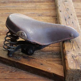 Sattel OLYMPIA, Herren, Kunstleder, rotbraun, original 1930er/40er Jahre, WW2,  gebr. 